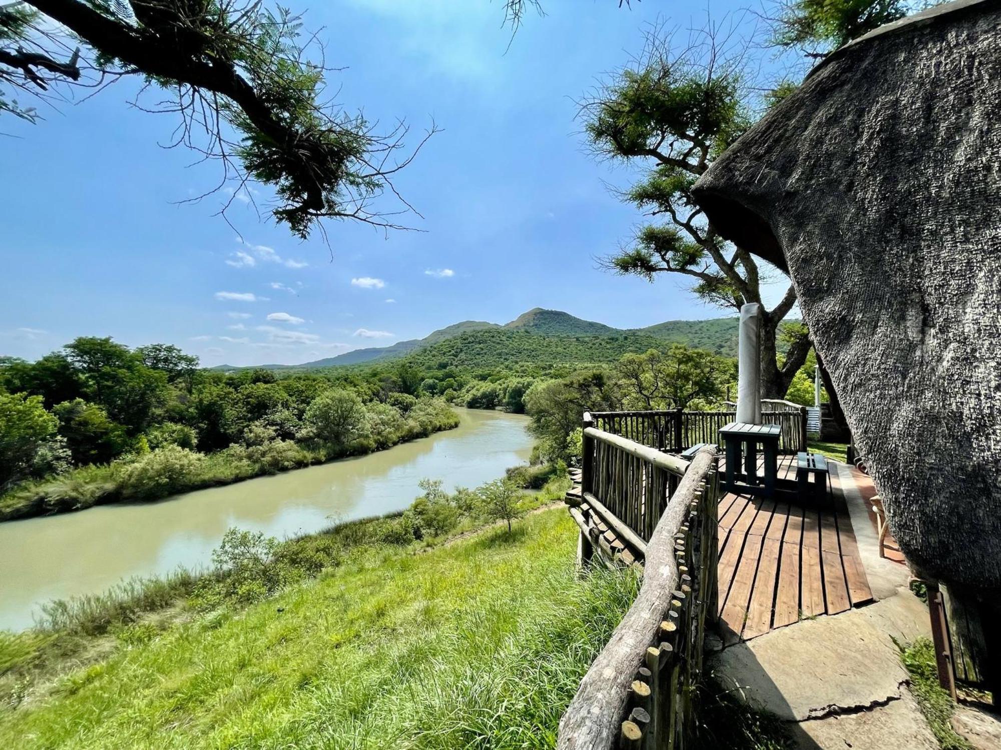 Tugela River Lodge Уинтертон Экстерьер фото