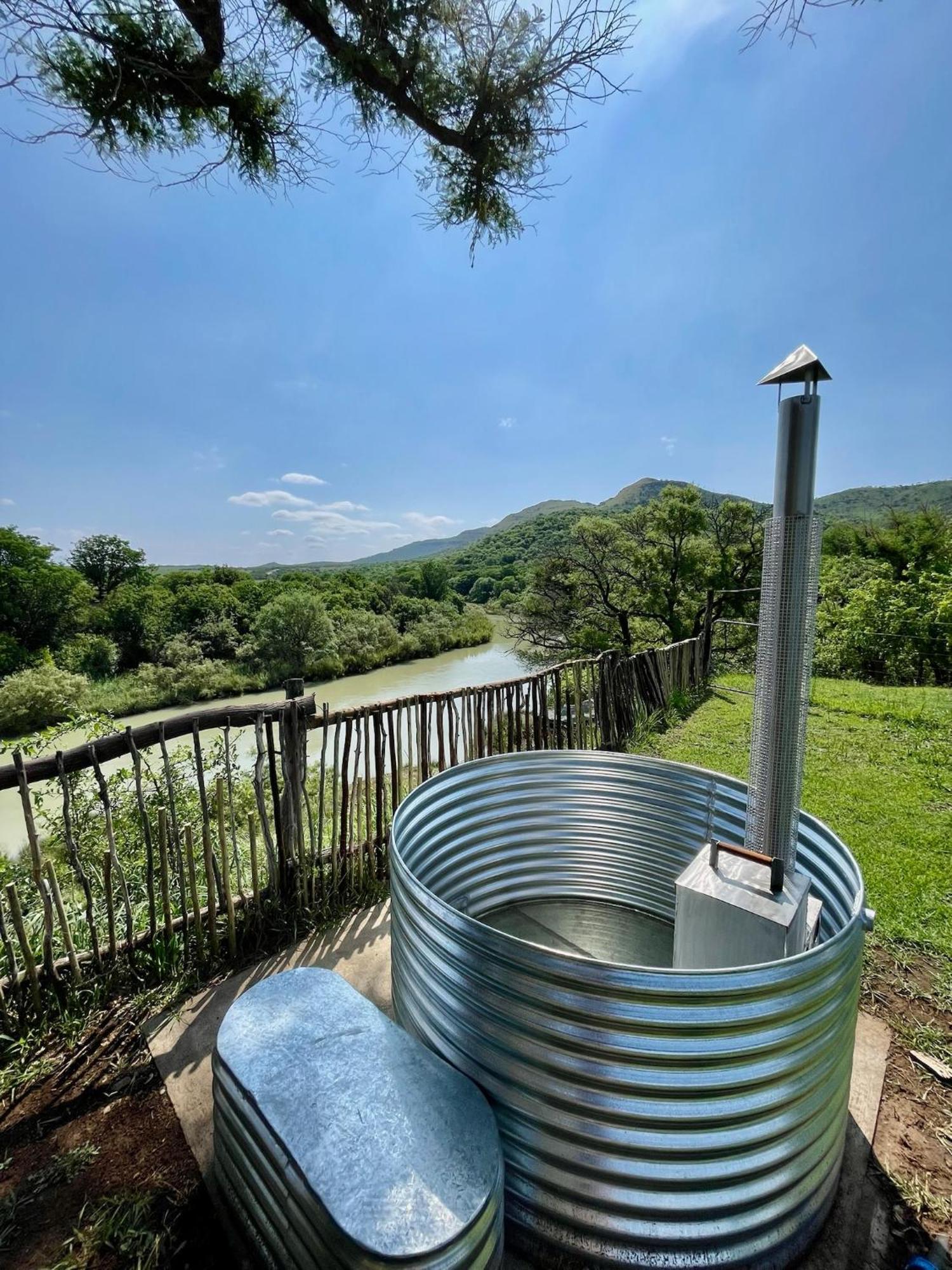 Tugela River Lodge Уинтертон Экстерьер фото